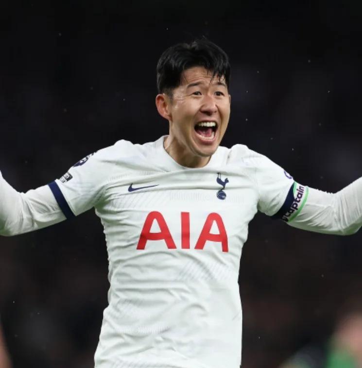 孙兴慜错失单刀球，AC米兰门将神勇扑救成最大功臣！的简单介绍